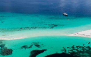 CAYO DE AGUA LOS ROQUES VENEZUELA